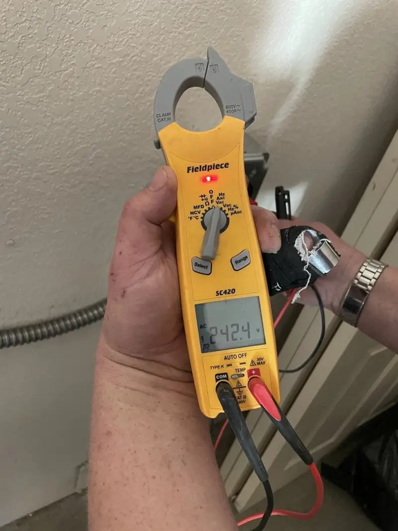 Voltage testing with clamp meter during Circuit Breaker Repair in Glenpool